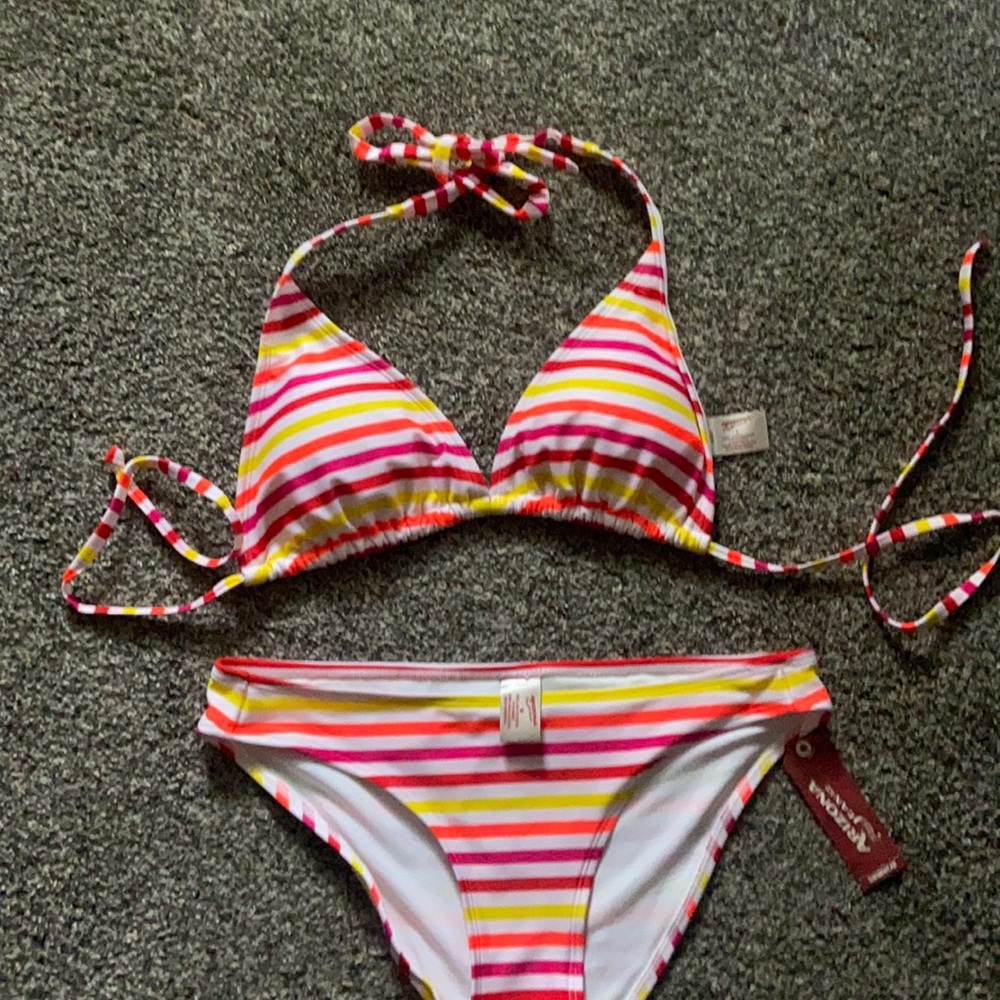 NWT Arizona halter bikini swimsuit L M